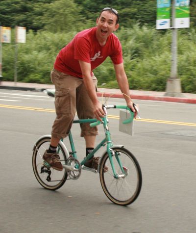 cyclelicious on a Bianchi mini 2.jpg